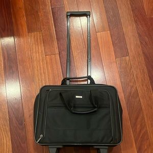 Solo rolling laptop case